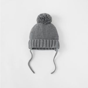 NWT Zara 1-3Y knit hat with pom gray
